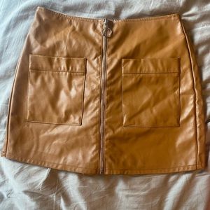 Haute Monde Faux Leather Skort Large